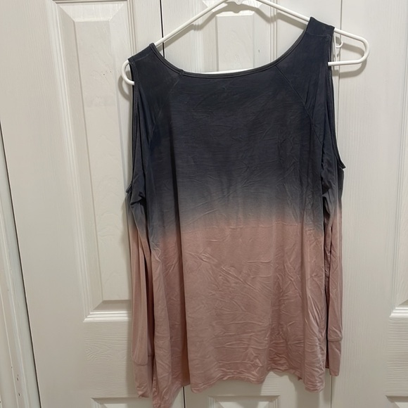 Top - Picture 3 of 3